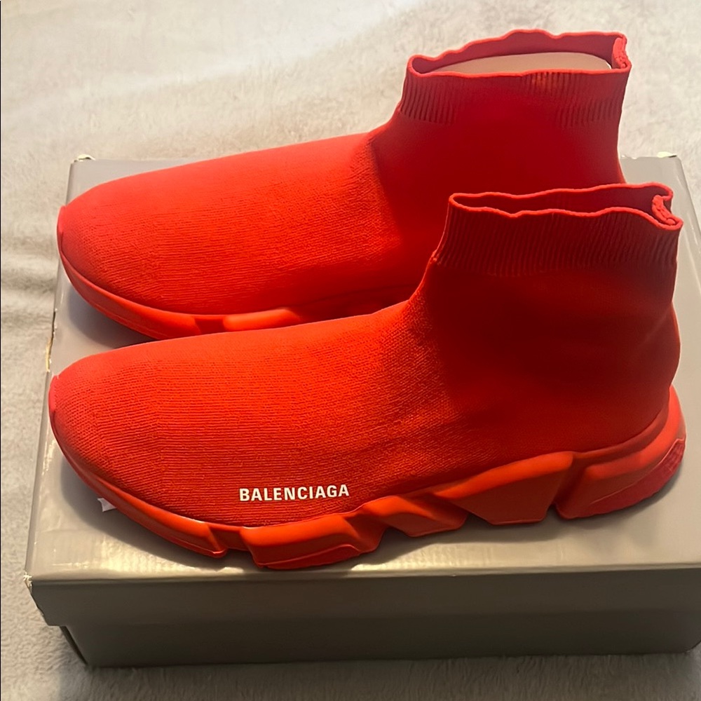 NWT Balenciaga Rouge Speed L Knit Trainer - Picture 2 of 8